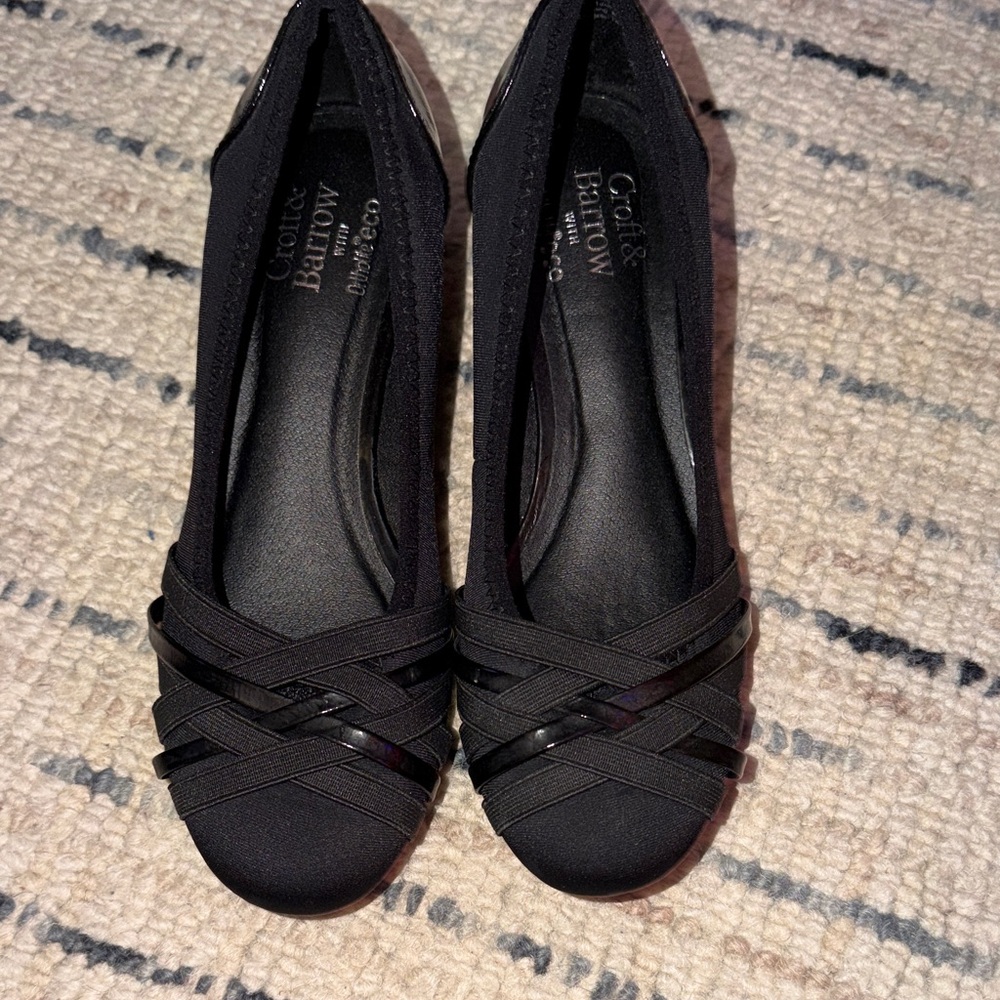 Croft & Barrow Women's Elegant Black Flats